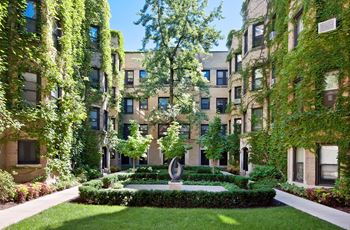 Beautiful Courtyard at Reside at 849, Chicago, IL,60613